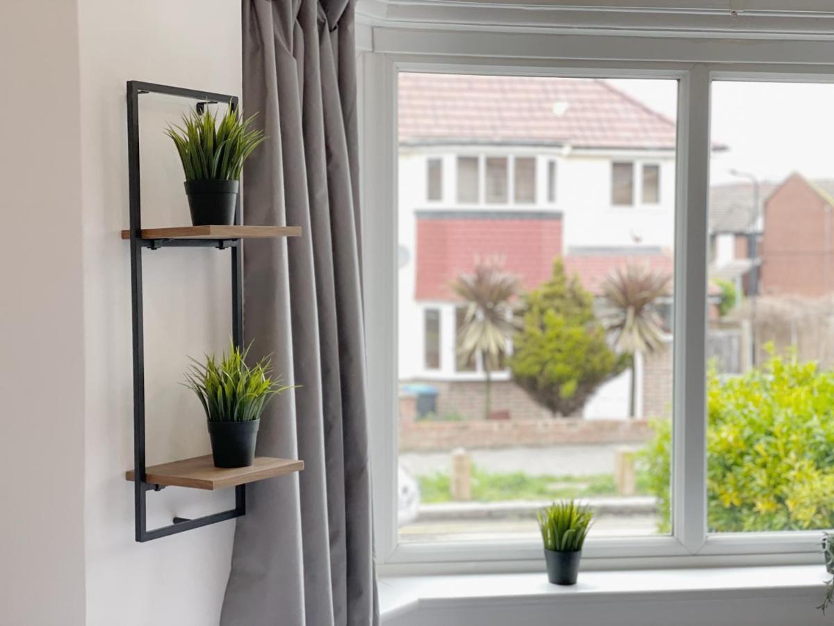 Cosy Bright Studio Apartment Close To Wembley Stadium Λονδίνο Εξωτερικό φωτογραφία