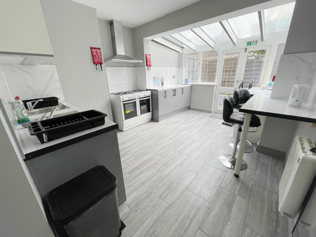 Cosy Bright Studio Apartment Close To Wembley Stadium Λονδίνο Εξωτερικό φωτογραφία