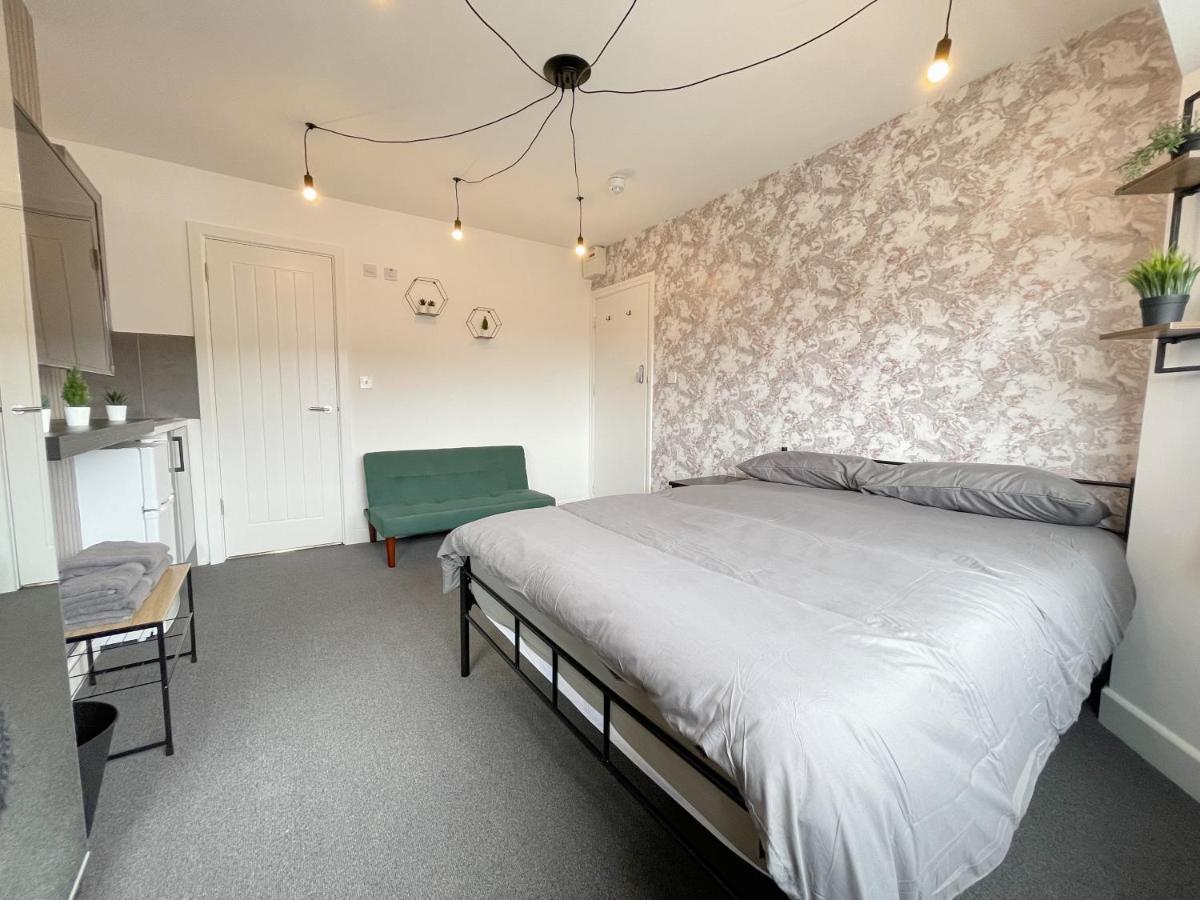Cosy Bright Studio Apartment Close To Wembley Stadium Λονδίνο Εξωτερικό φωτογραφία
