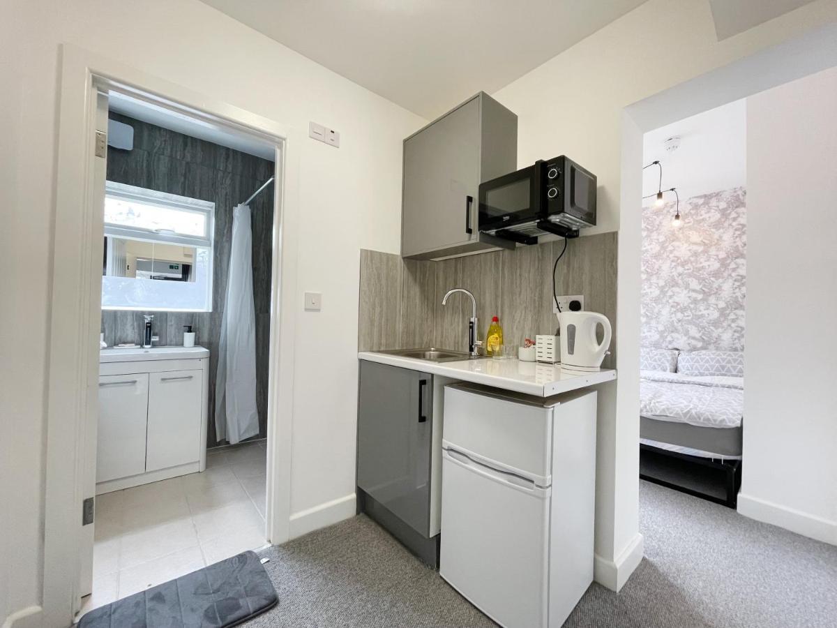 Cosy Bright Studio Apartment Close To Wembley Stadium Λονδίνο Εξωτερικό φωτογραφία