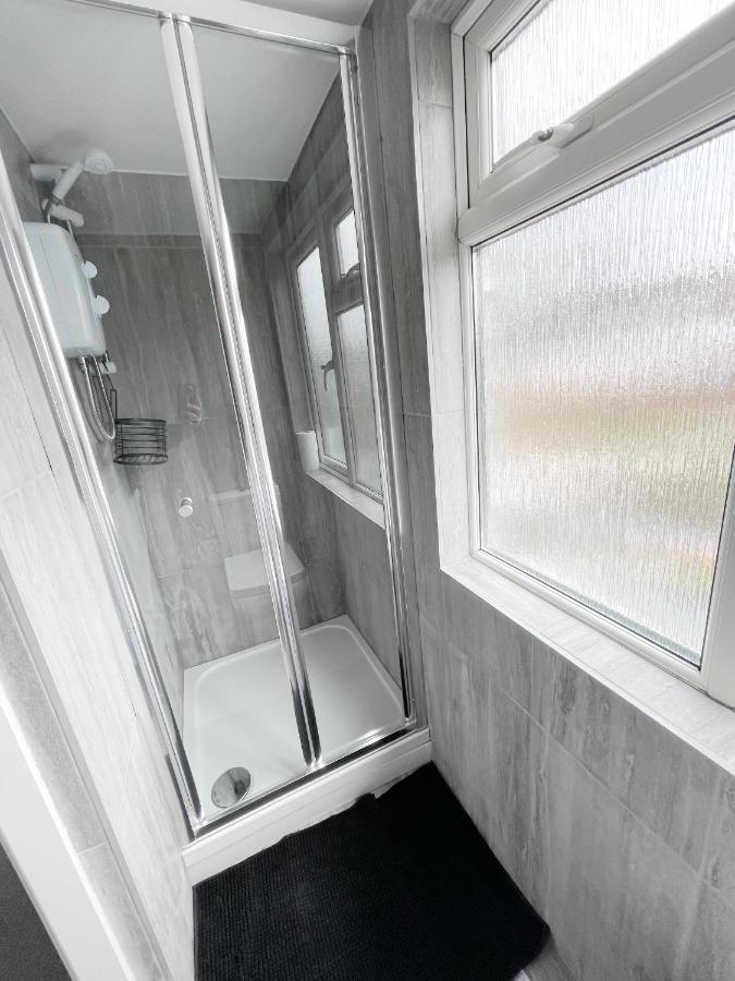 Cosy Bright Studio Apartment Close To Wembley Stadium Λονδίνο Εξωτερικό φωτογραφία