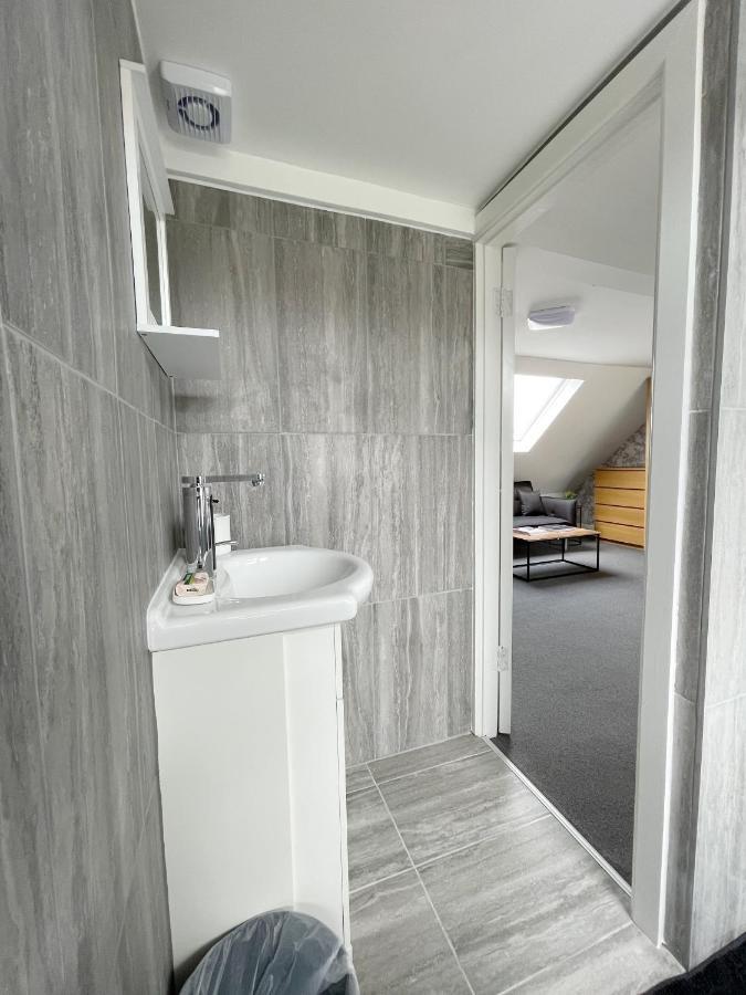 Cosy Bright Studio Apartment Close To Wembley Stadium Λονδίνο Εξωτερικό φωτογραφία